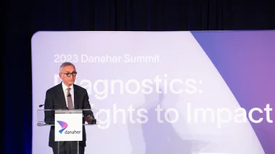 Lord Darzi addresses the audience at the 2023 Danaher Summit